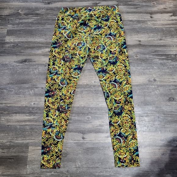 LulaRoe Leggings Floral Print Pants Soft Comfy Bottoms Womens Size Tall Curvy - Picture 2 of 5
